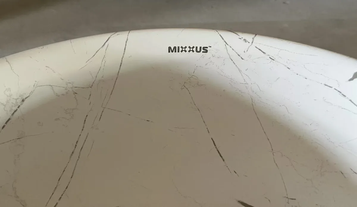 Раковина накладна MIXXUS PREMIUM санітарна порцеляна 370х370х130 мм мармурова матова