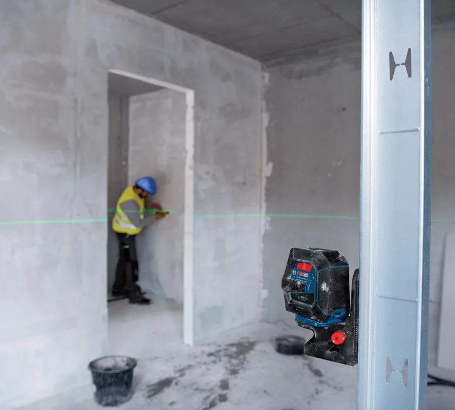 Лазерний нивелір Bosch Professional GCL 2-50 G до 15м ±0.3мм/м з зеленим променем у кейсі з тримачем RM 10.