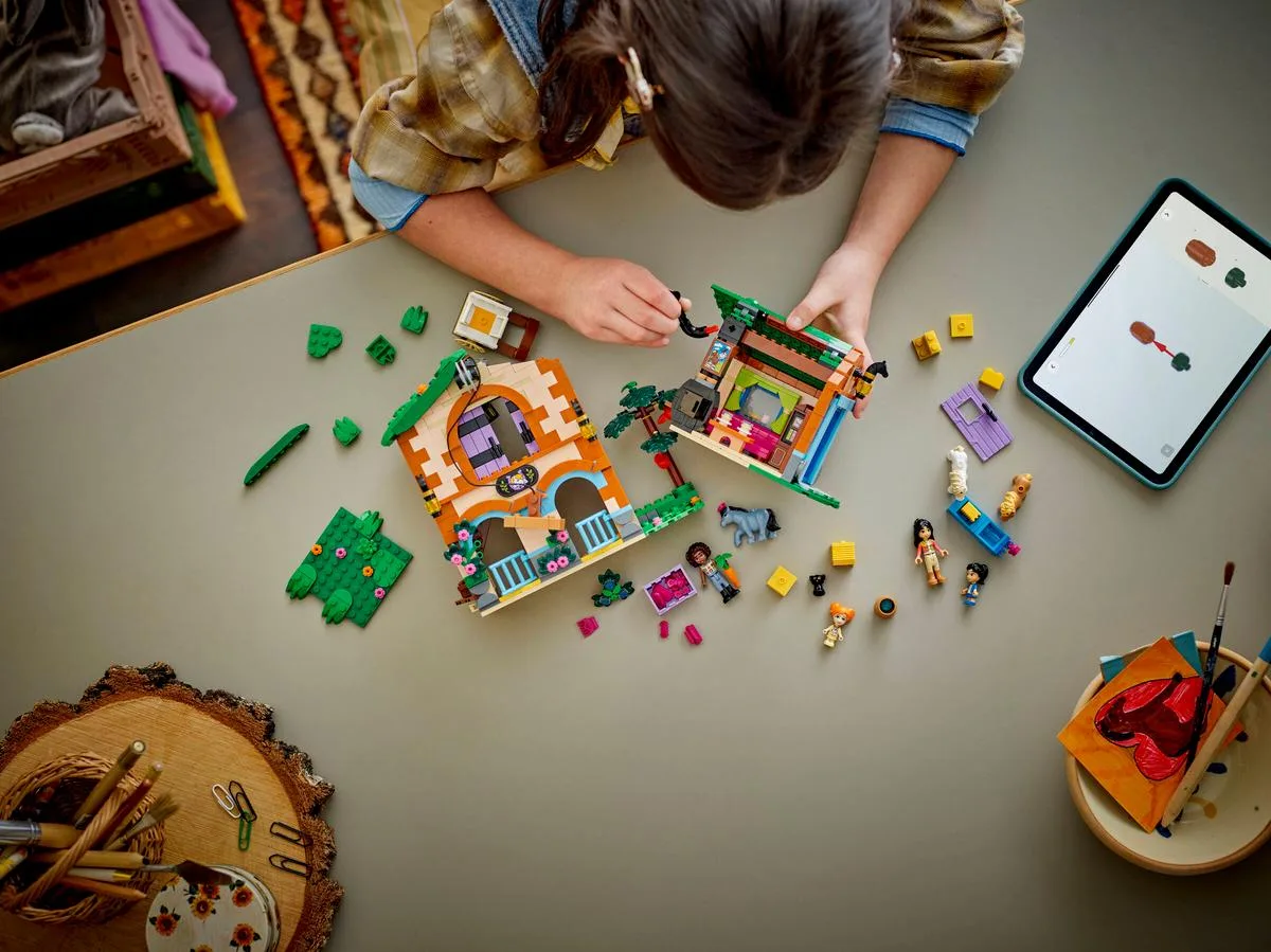 Конструктор LEGO Friends різнокольоровий матеріал пластик для дітей від 7 років