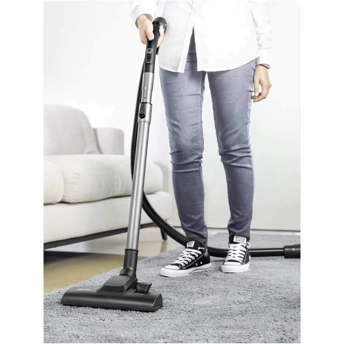 Пилосос Karcher мішковий VC 2.8, 700Вт, 2л, з фільтром НЕРА, білий.