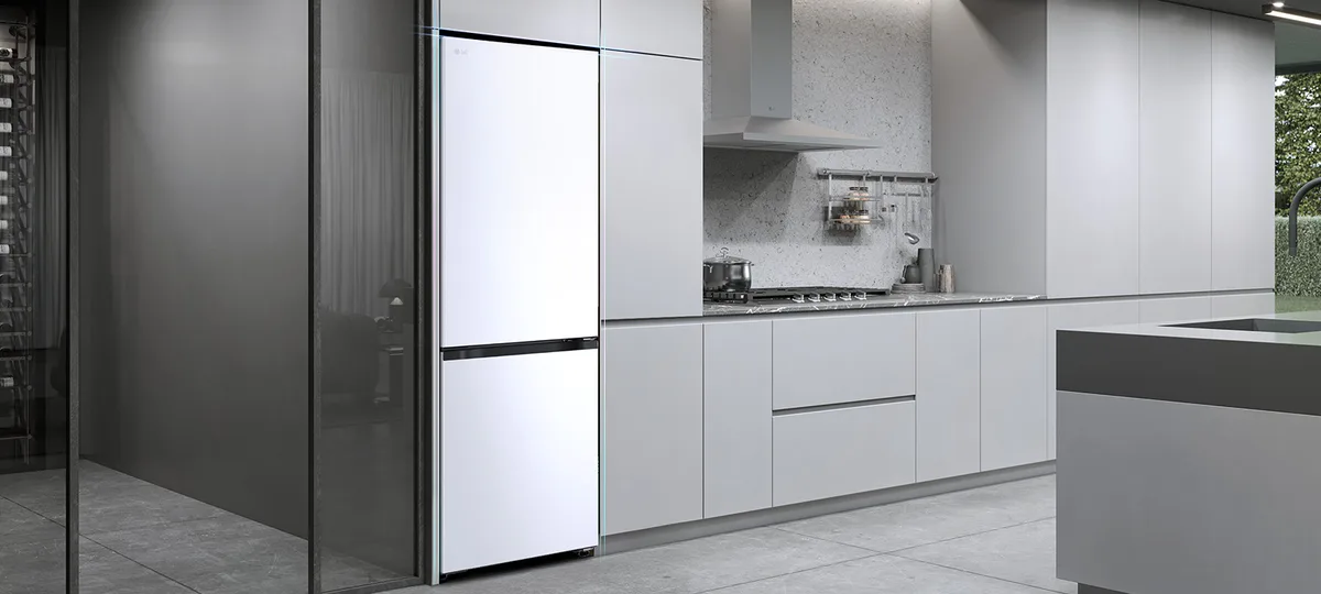Холодильник LG з нижньою морозильною камерою 186х60х68 см білий 333 л