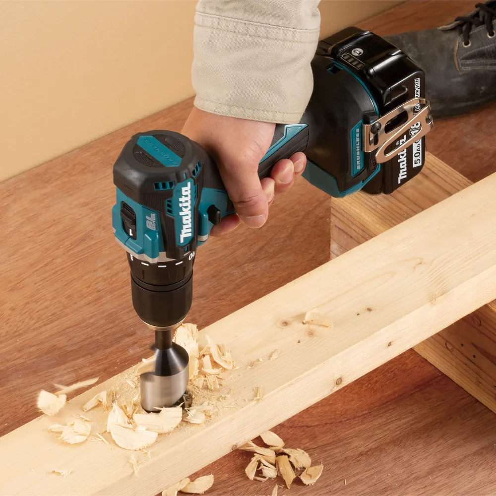 Акумуляторний шуруповерт-дриль Makita DDF487Z 18В 25·40Нм 0-500·0-1700об/хв 1.3кг без батареї та зарядного пристрою.