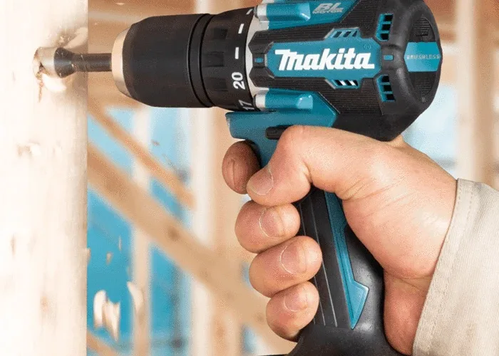 Акумуляторний шуруповерт-дриль Makita DDF487Z 18В 25·40Нм 0-500·0-1700об/хв 1.3кг без батареї та зарядного пристрою.