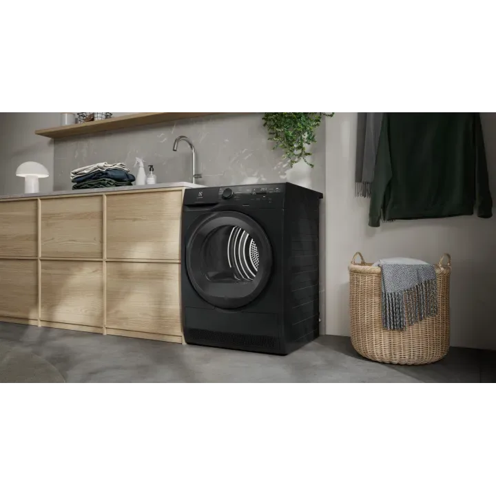 Сушильная машина Electrolux тепловой насос 9 кг темно-серебристая