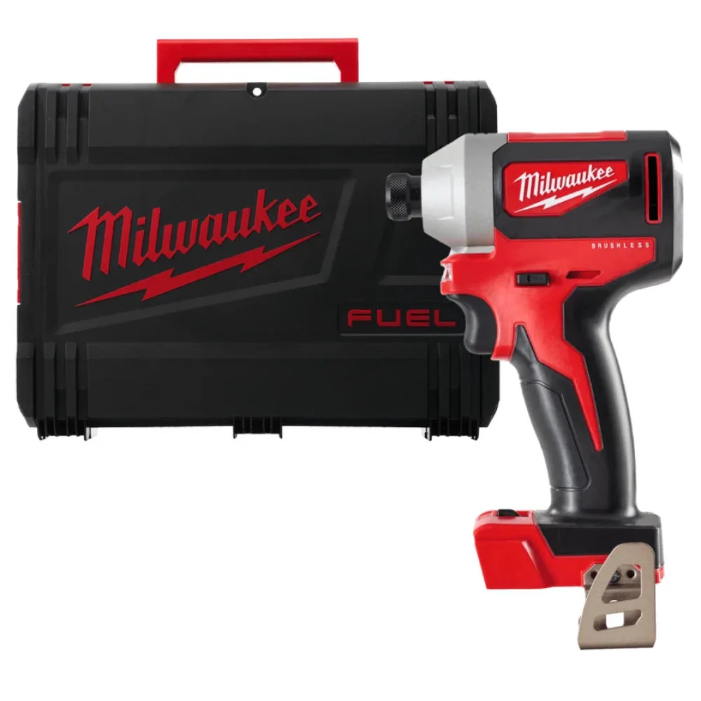 Вертолет ударный аккумуляторный Milwaukee 18В 180Нм 3400об/мин компактный для мастеров и домашнего использования.