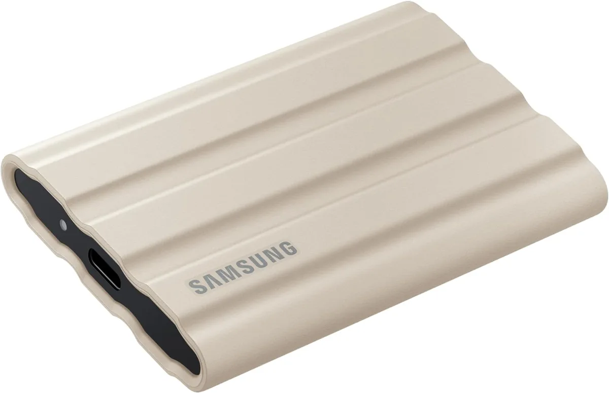 Портативный SSD Samsung 1TB USB 3.2 Gen 2 Type-C T7 Shield