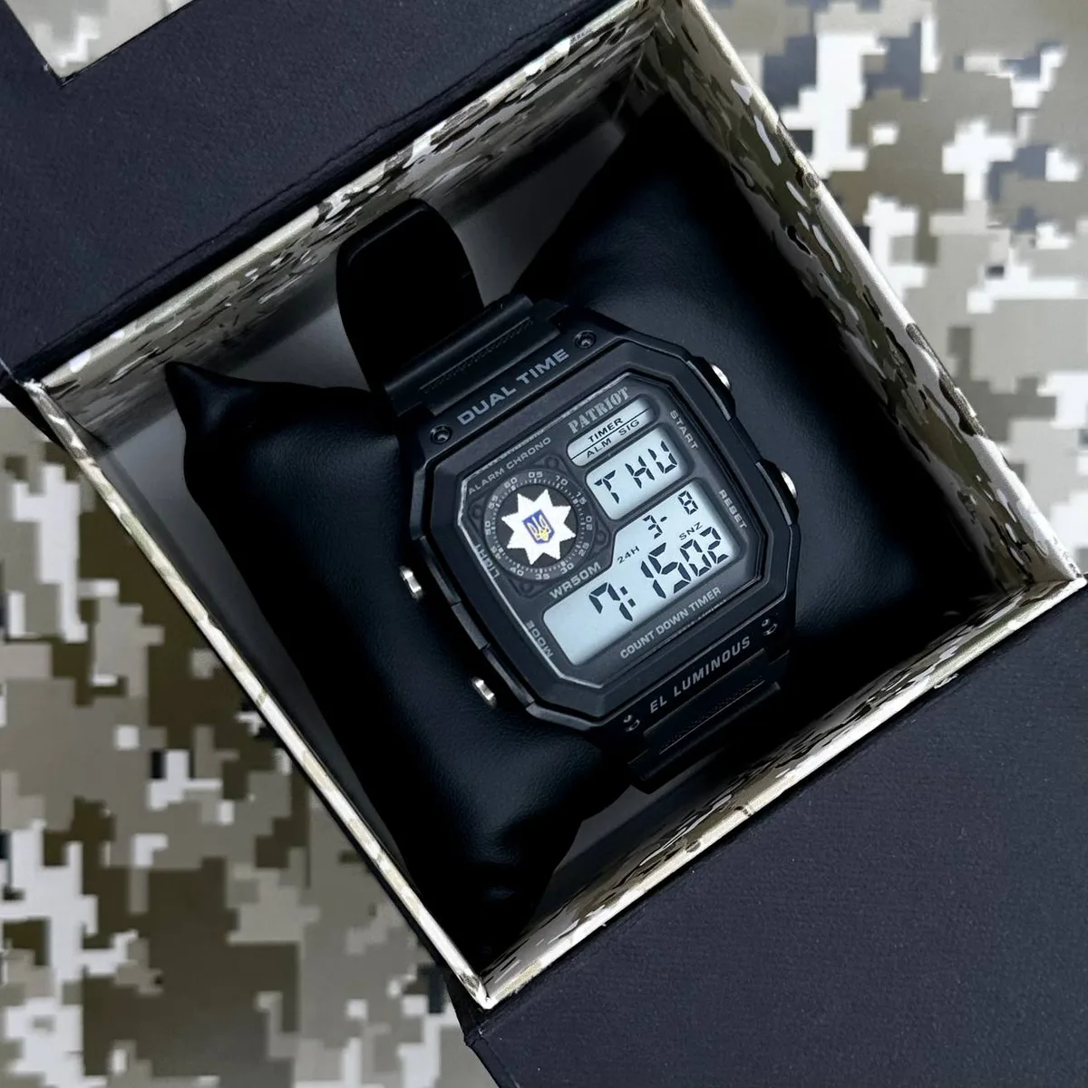 Годинники Patriot Полімерні 50 м Чорні