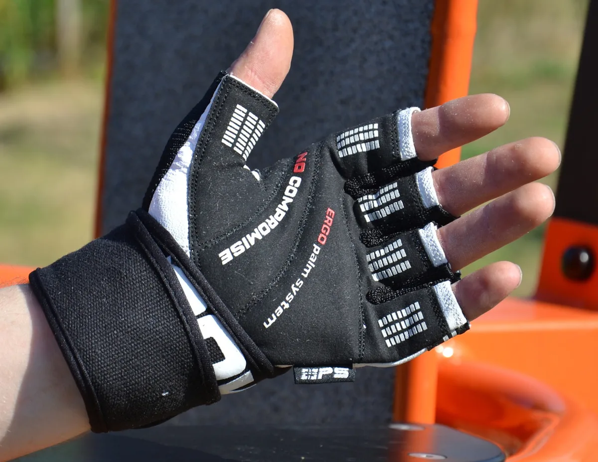 Рукавички Active Point Amara XL Чорні/Білі для фітнесу