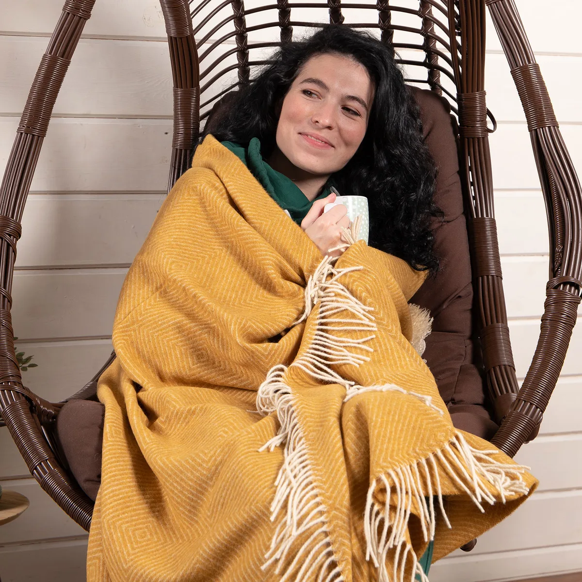 Плед Love You мериносовый 140x200 см горчичный с бахромой