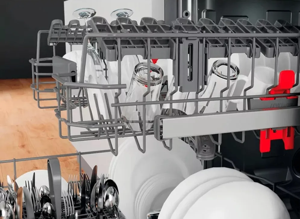 Вбудована посудомийна машина Whirlpool, 14 комплектів, клас енергоефективності A+++, 60 см, з дисплеєм, інверторним двигуном, біла