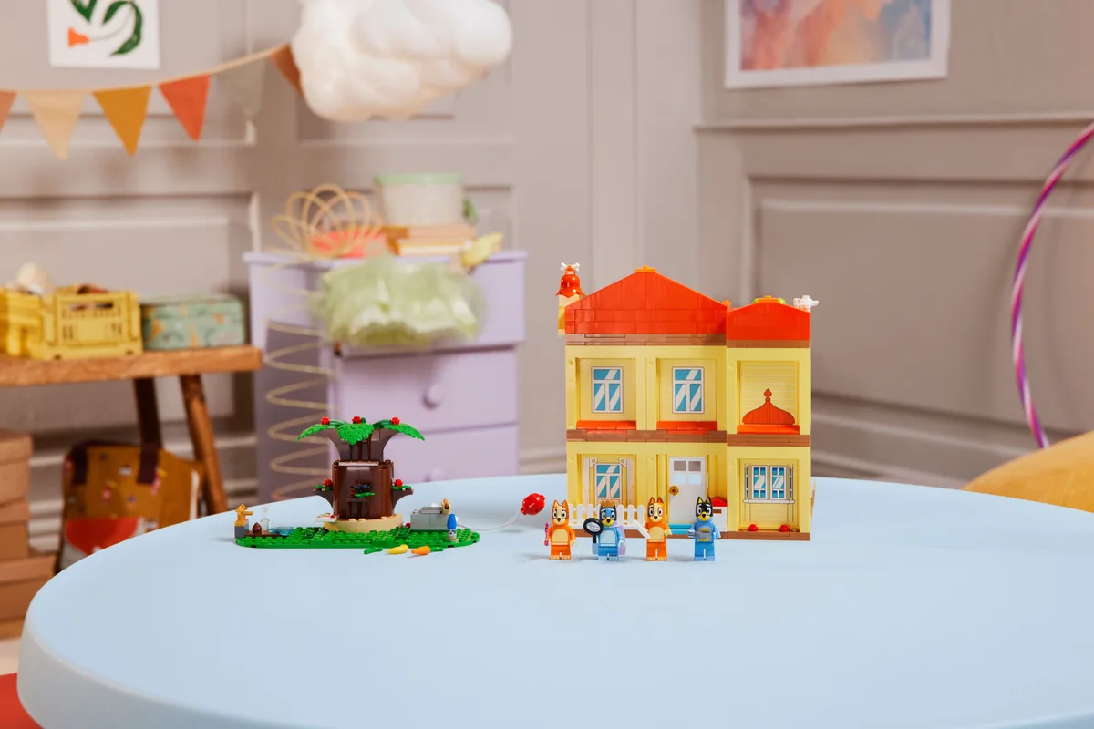 Конструктор LEGO Bluey Родинний дім Блуї