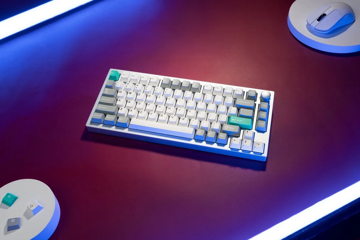 Клавіатура механічна Lemokey  P1 Pro 84Key, Keychron Super Brown, WL/BT/USB-A, QMK/VIA, Hot-Swap, EN/UKR, RGB,  Knob, Space Silver
