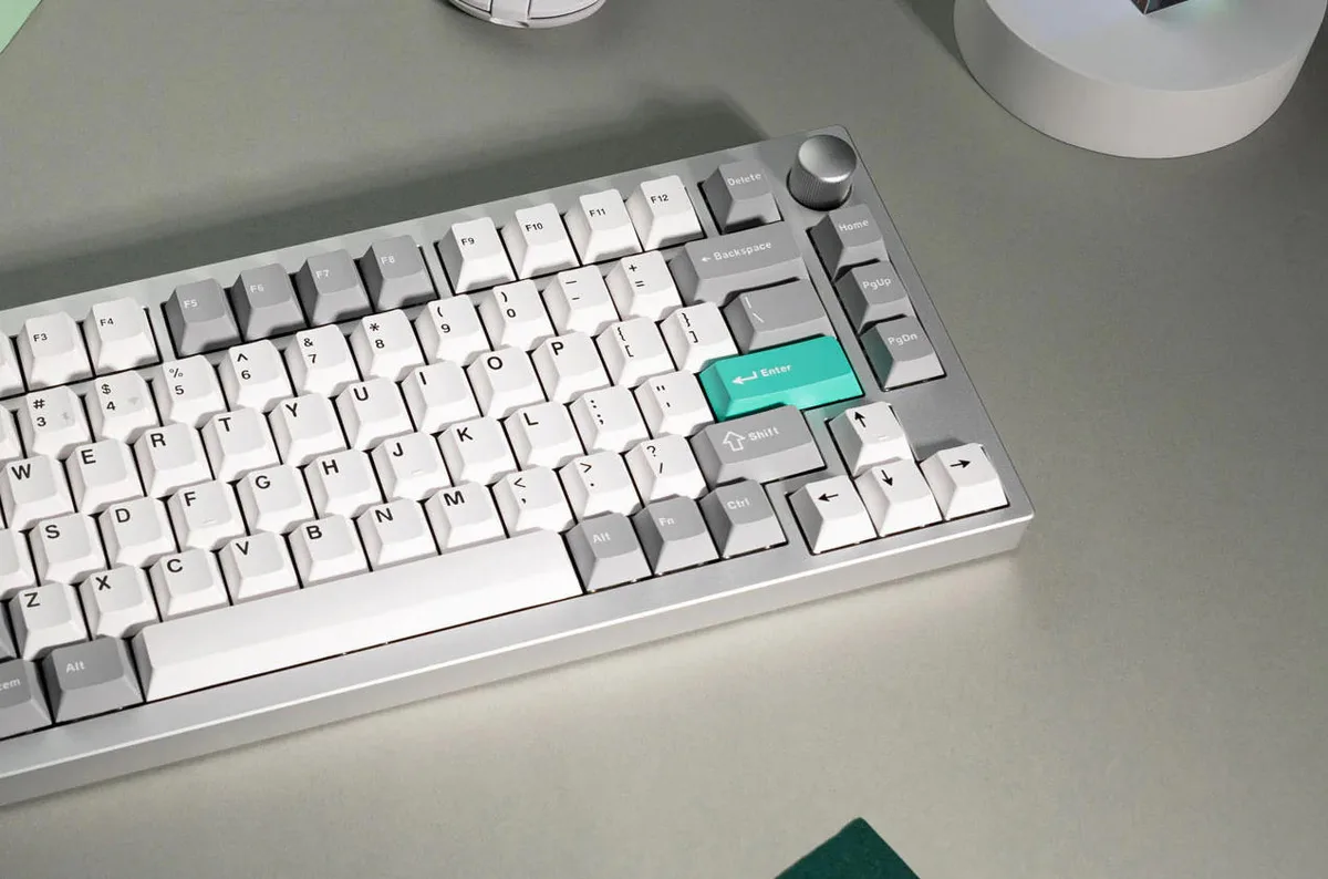 Клавіатура механічна Lemokey  P1 Pro 84Key, Keychron Super Brown, WL/BT/USB-A, QMK/VIA, Hot-Swap, EN/UKR, RGB,  Knob, Space Silver