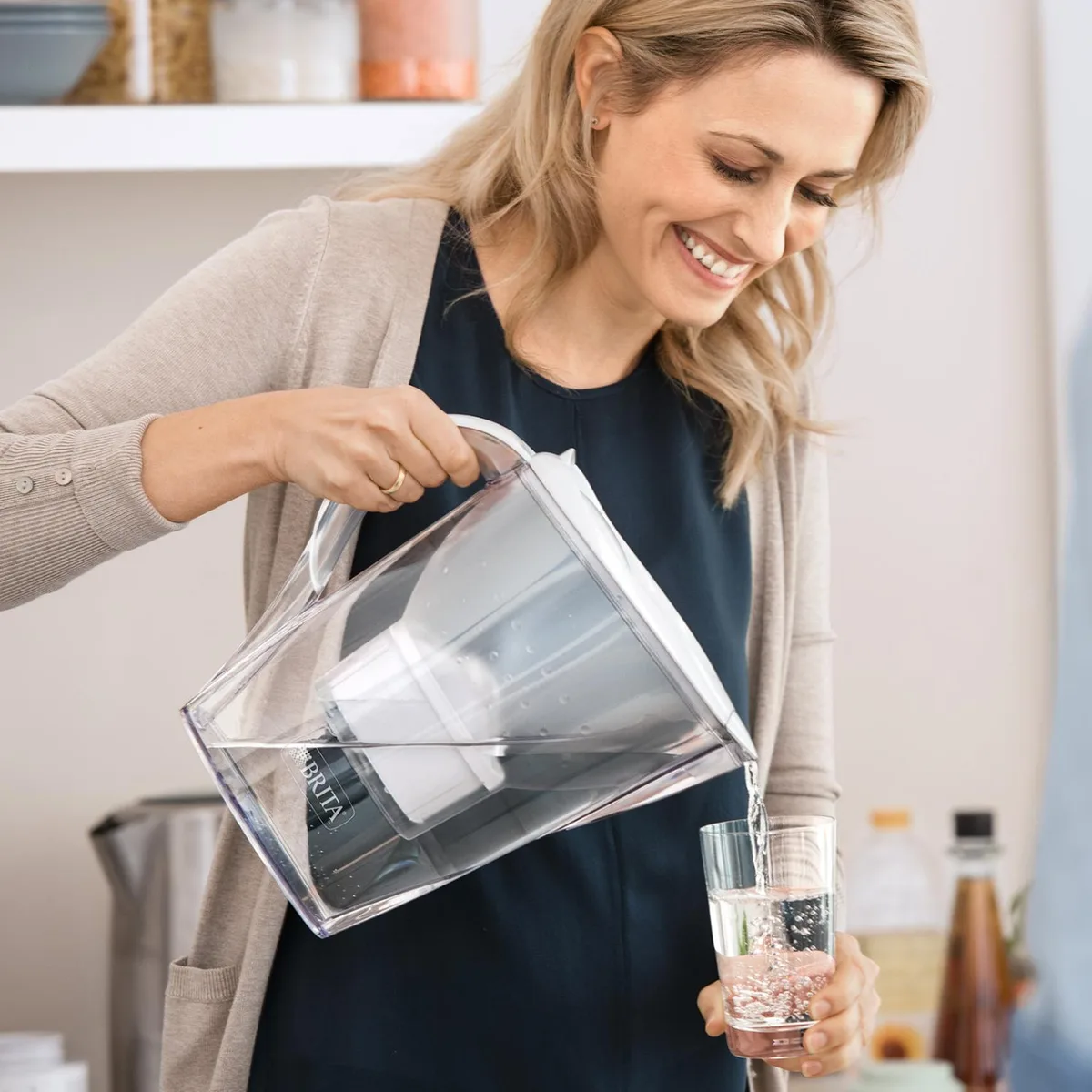 Фильтровальный кувшин Brita Marella XL Memo MXPro 35л (2л чистой воды) с белыми фильтр-картриджами (3 шт)