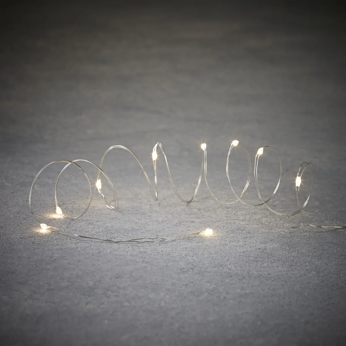 Гірлянда-струна Luca Lighting 1 м 10 LED батарейки CR2032 класичний білий