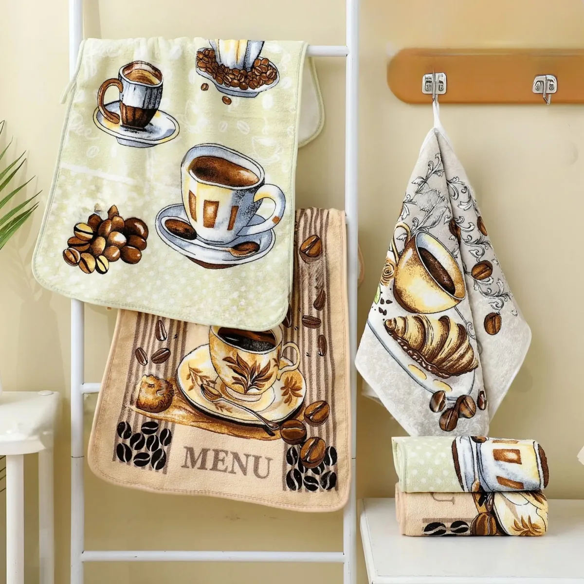 Набір кухонних рушників 3 шт HomeBrand мікрофібра 40x60 см різнокольоровий Кава