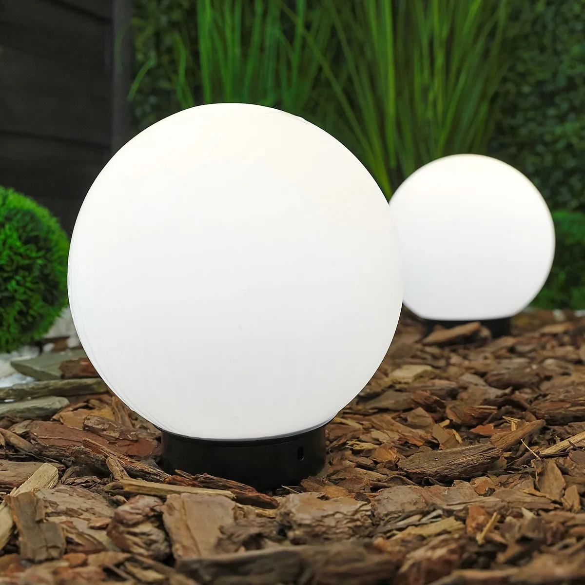 Садовий світильник LumiLED скляний E27 20 см білий IP65