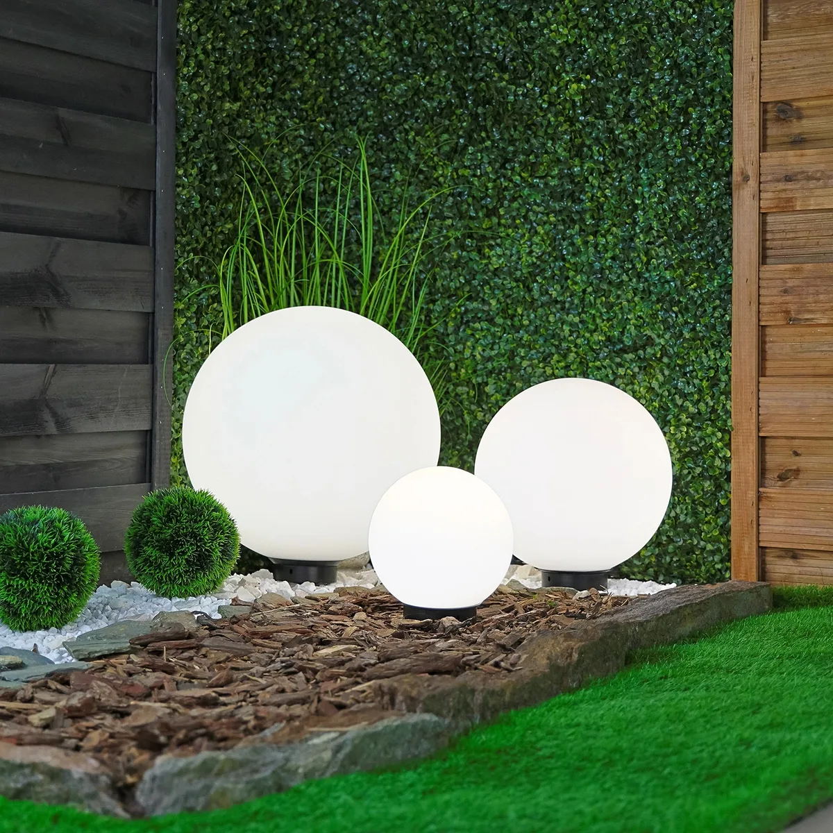 Садовий світильник LumiLED скляний E27 20 см білий IP65