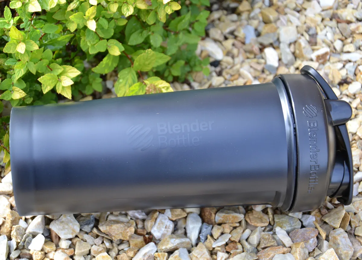 Шейкер спортивний BlenderBottle Tritan 1270 мл Чорний