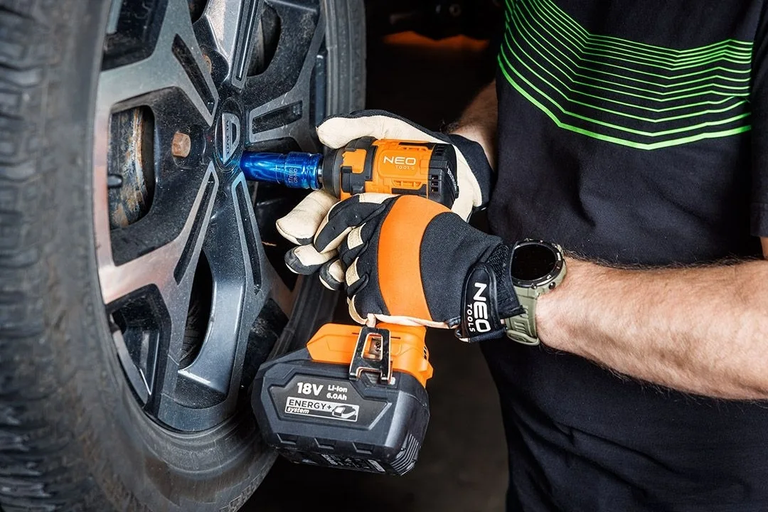 Ударний гайковерт Neo Tools Energy+ 18В, 350Нм, 2500об/хв, 1/2", 3 швидкості, 1.1кг, без акумулятора та зарядного пристрою.