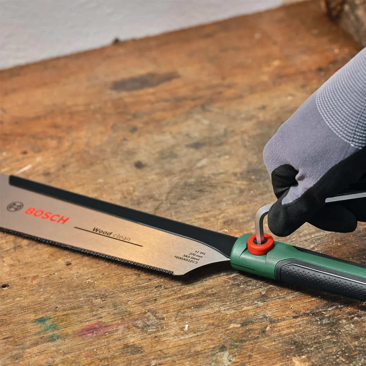 Пила для дерева Bosch Dozuki, 270 мм, 17 TPI, з пластиковою ручкою.