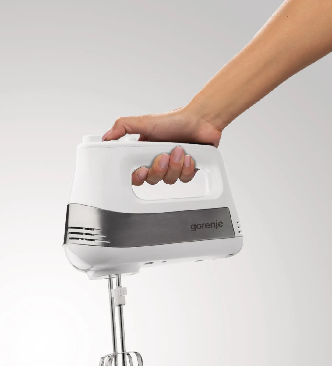 Міксер Gorenje стаціонарний 500 Вт, 4 насадки, пластикова чаша 3 л, білий.