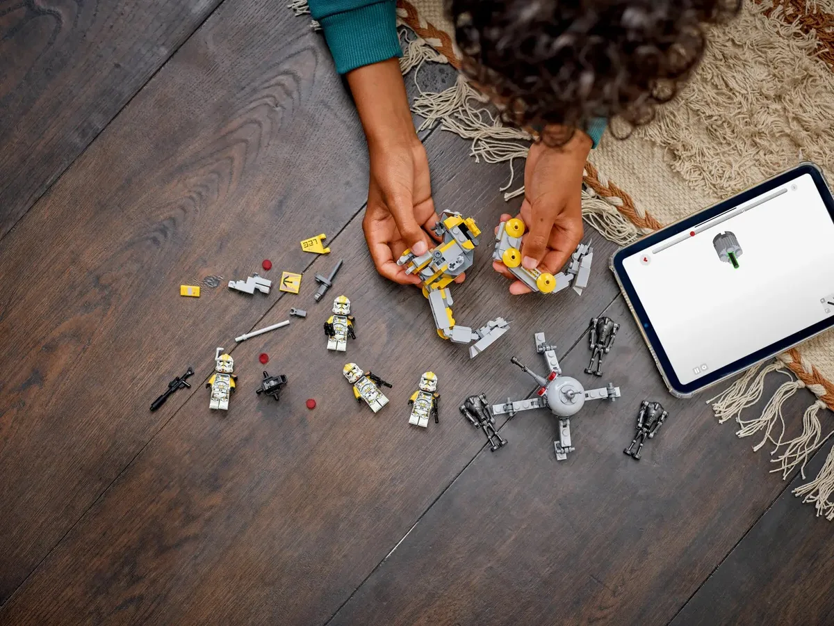 Конструктор LEGO Star Wars бійці-клони 327 корпусу 4 фігурки пластик 7+
