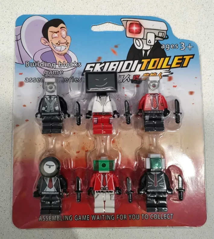 Набір фігурок LEGO ST 12 деталей пластик 19х16,5 см різні кольори