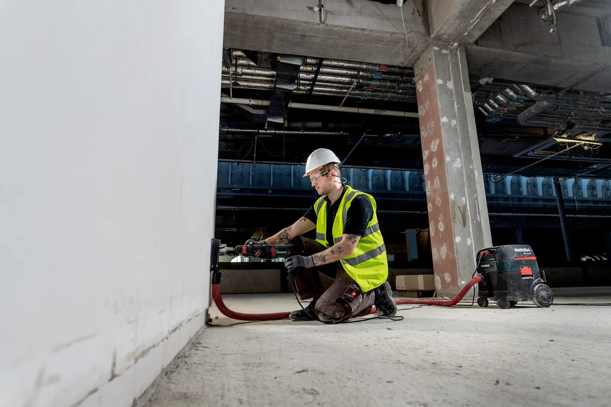 Перфоратор Metabo 850Вт 3,1кг SDS-plus для бурения сверления долбления