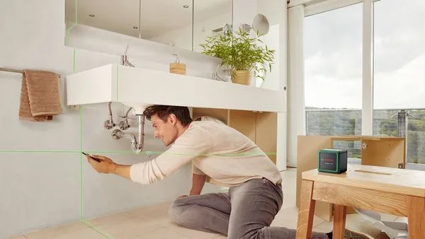 Лазерний нівелір Bosch Quigo Green до 12 м ±0,6 мм/м, зелений лазерний промінь, вага 1,098 кг.