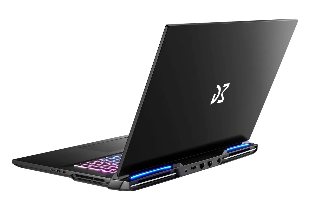 Ноутбук Dream Machines чорний 18 дюймів 32 ГБ 2 ТБ SSD GeForce RTX 5080
