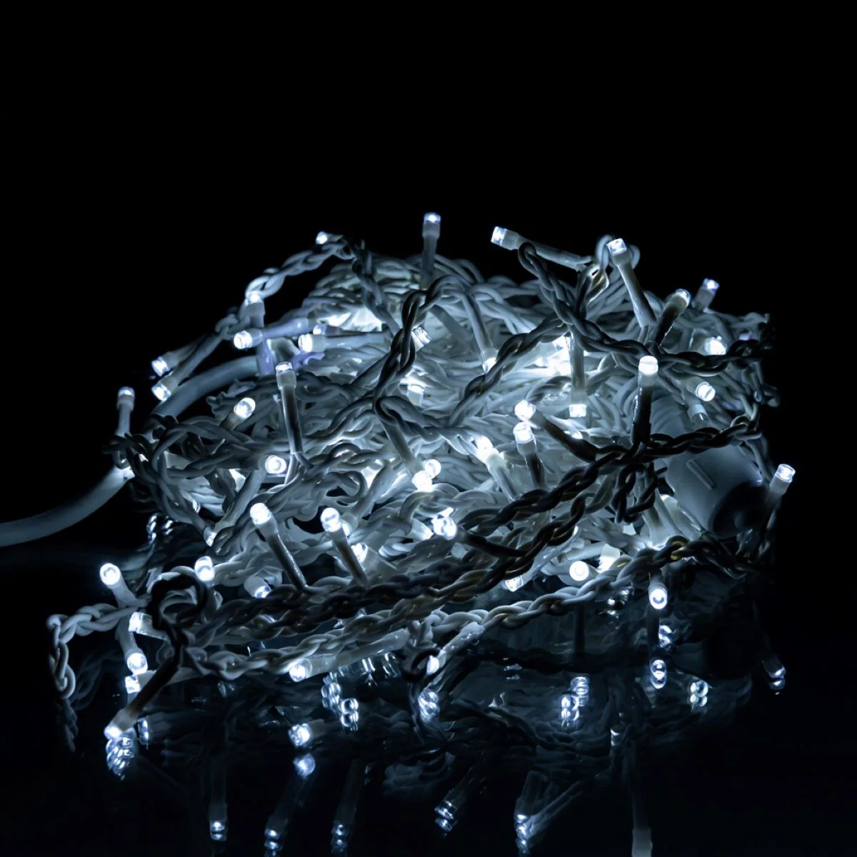 Гірлянда вулична Бахрома 6 м 105 LED білий провід