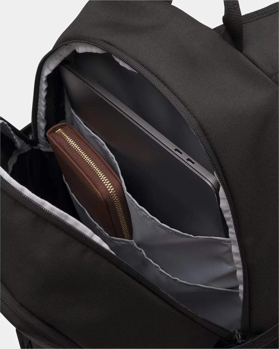Рюкзак Under Armour поліестер 32х47х19 см чорний 26L