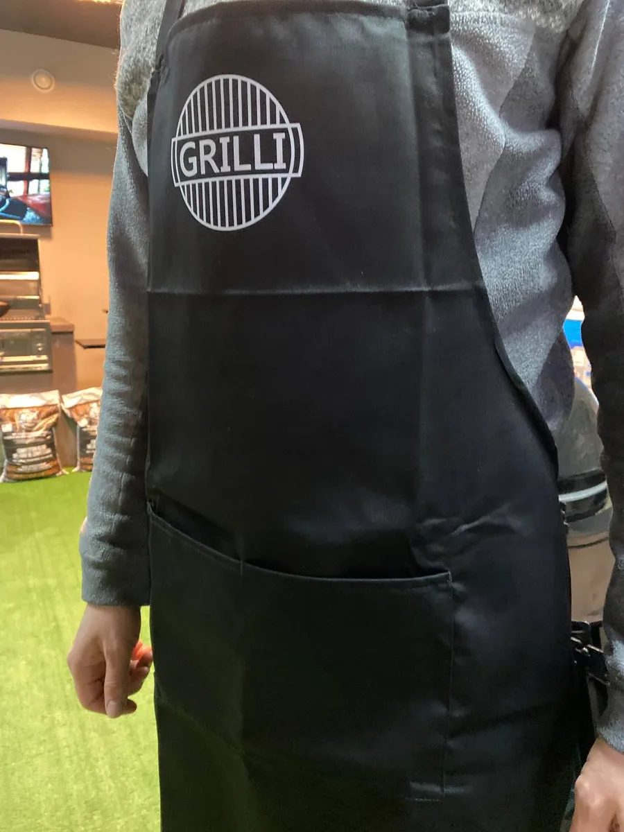 Фартух для барбекю GRILLI 80% поліестер 20% котон універсальний чорний