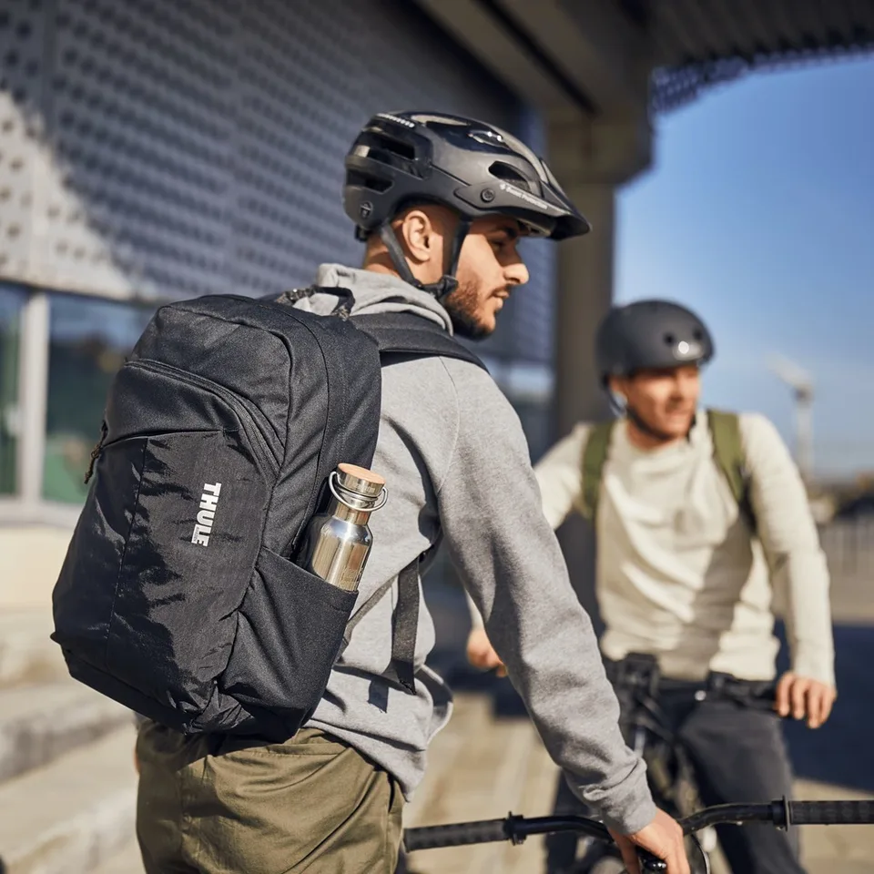 Рюкзак Thule Нейлон 28 л Quiet Green 15,6"