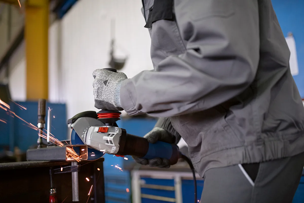Шлифмашина угловая Bosch 125 мм 1700 Вт 2 2 кг