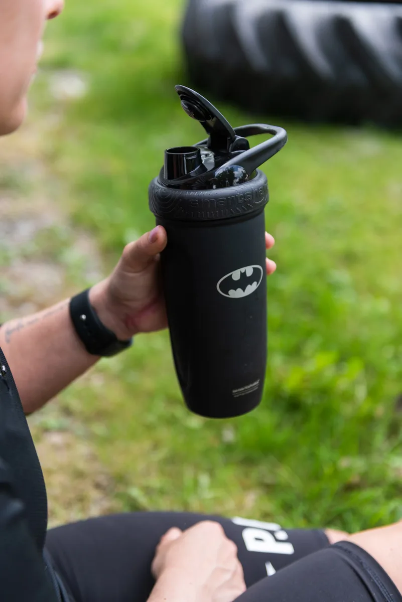 Шейкер спортивний SmartShake нержавіюча сталь 900 мл чорний