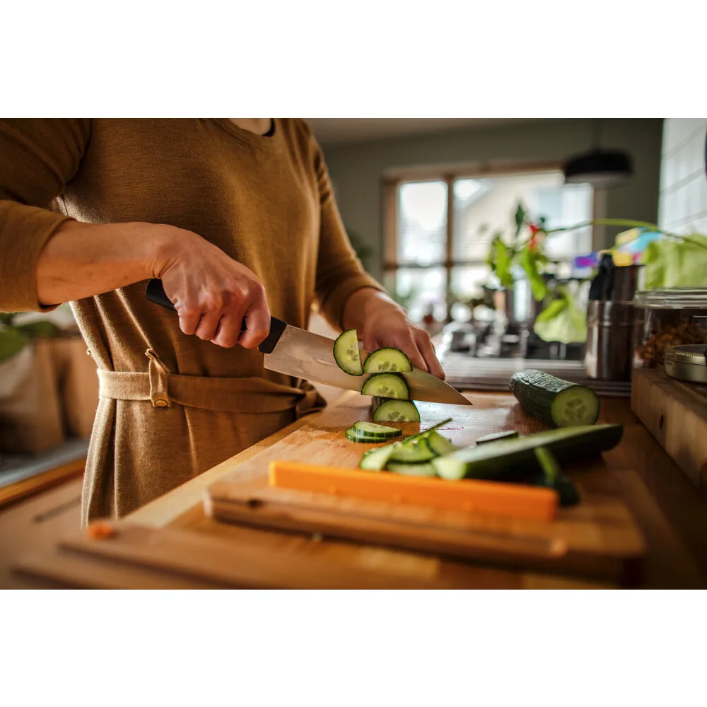Кухонный нож для шеф-повара Fiskars Functional Form, большой, 199 см, из нержавеющей стали, пластиковой ручкой, черного цвета