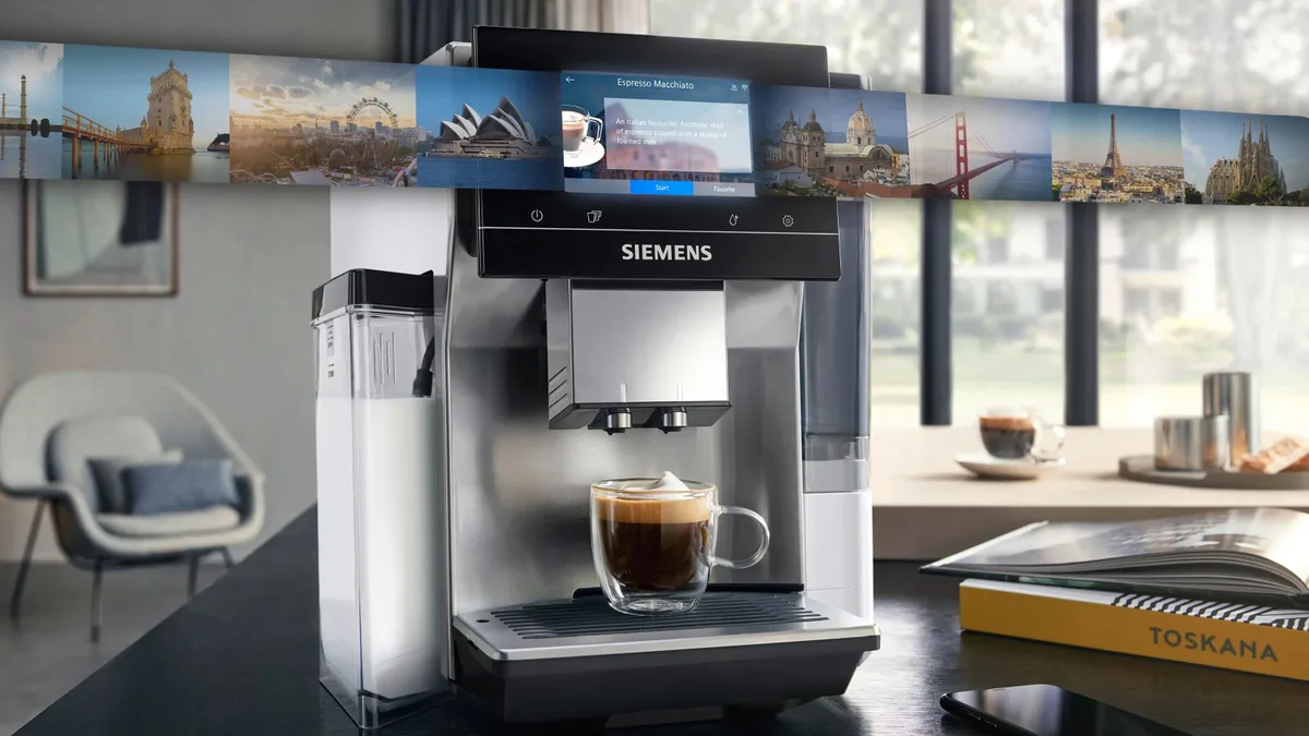 Кавоварка Siemens 2.4л, для зернової та меленої кави, автоматичний капучинатор, LED-дисплей, 20 авторських рецептів, чорна з срібл