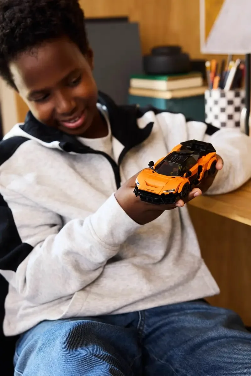 Конструктор LEGO Speed Champions McLaren W1