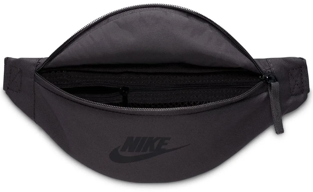 Сумка на пояс NIKE полiестер S чорна 28x7,5x12,5 см