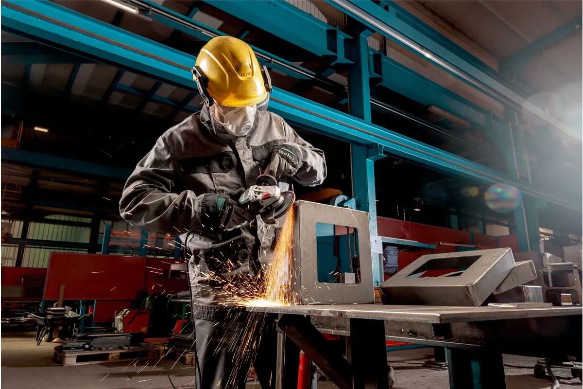 Кутова шліфмашина Metabo 125 мм 1100 Вт 2,1 кг