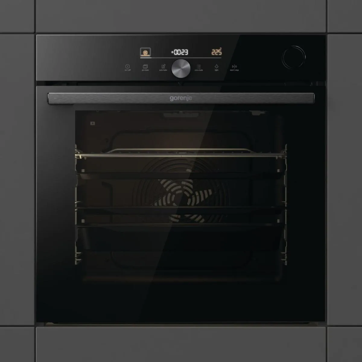 Духова шафа Gorenje електрична 77л A+ чорна піроліз готування на парі дисплей