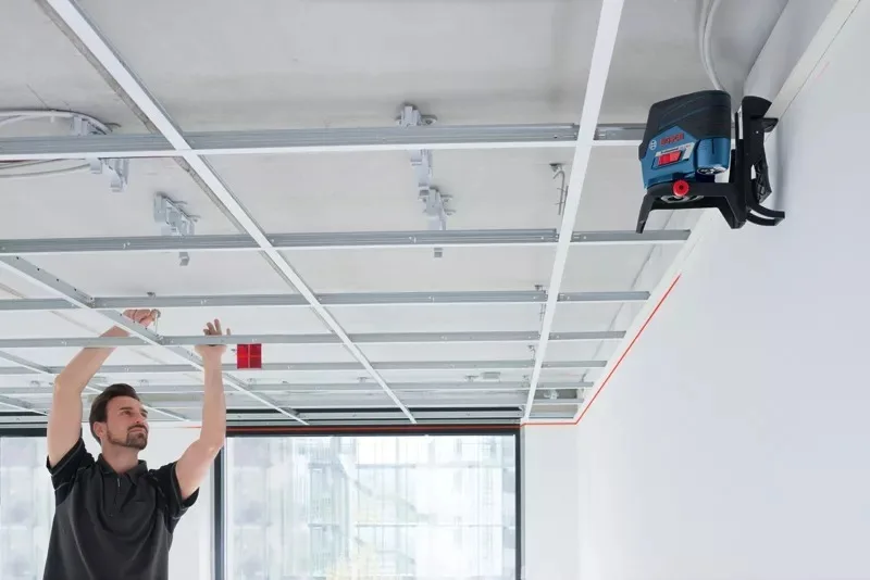Лазерний нивелір Bosch Professional GCL2-50C до 20м ±0.3мм/м з червоним променем +RM2 чохол IP54 вага 0.6кг.