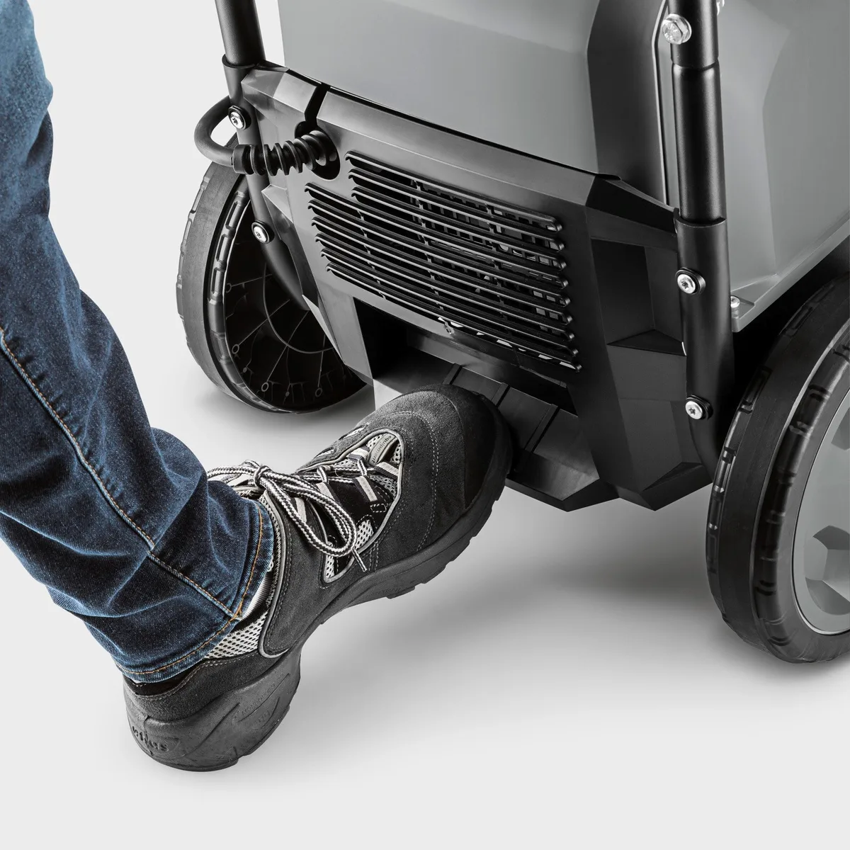 Мінімийка високого високого тиску Karcher HD 9/20-4 М Classic 6500Вт 380В 200бар 900л/год шланг 10м 57кг