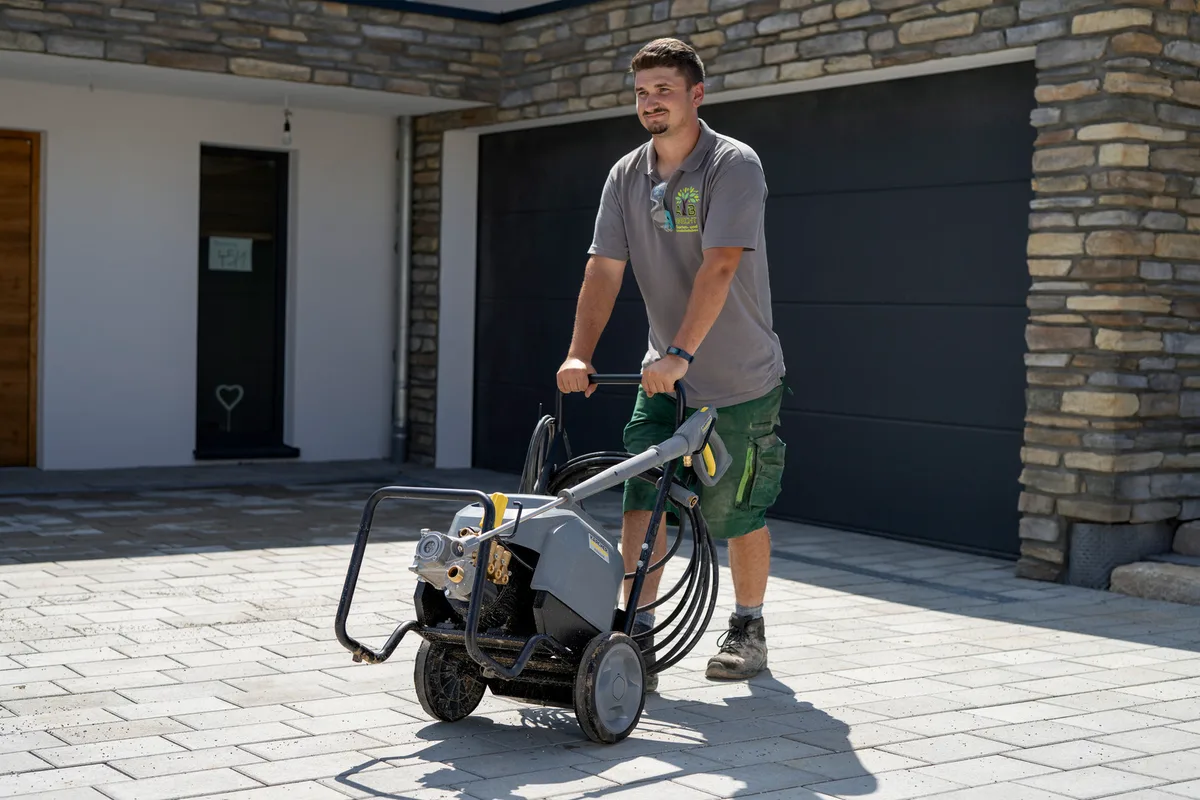 Мінімийка високого високого тиску Karcher HD 9/20-4 М Classic 6500Вт 380В 200бар 900л/год шланг 10м 57кг