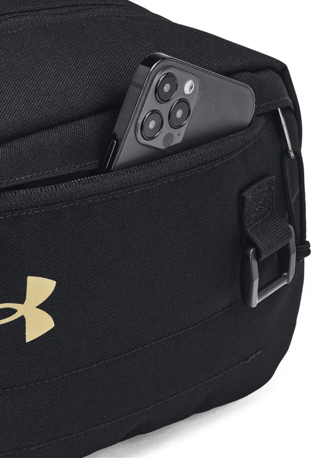 Сумка на пояс Under Armour 100% поліестер 9,5х16х25 см чорна