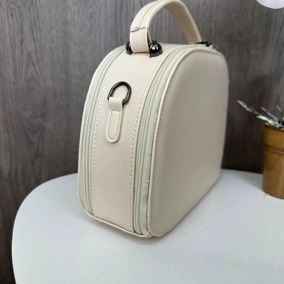 Женская мини сумочка экокожа 20х8,5х16 см молочный