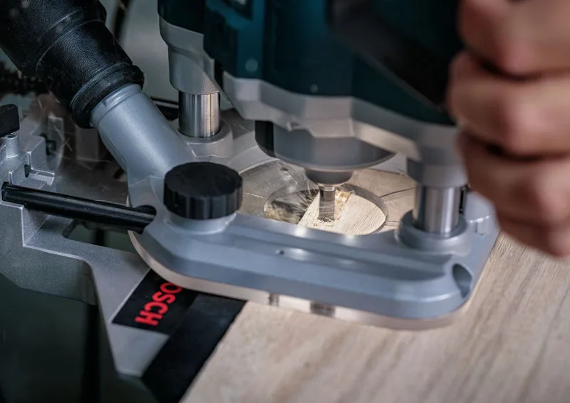Фреза пазова Bosch Professional з двома лезами Std S8 D16 L20 для точного фрезерування.