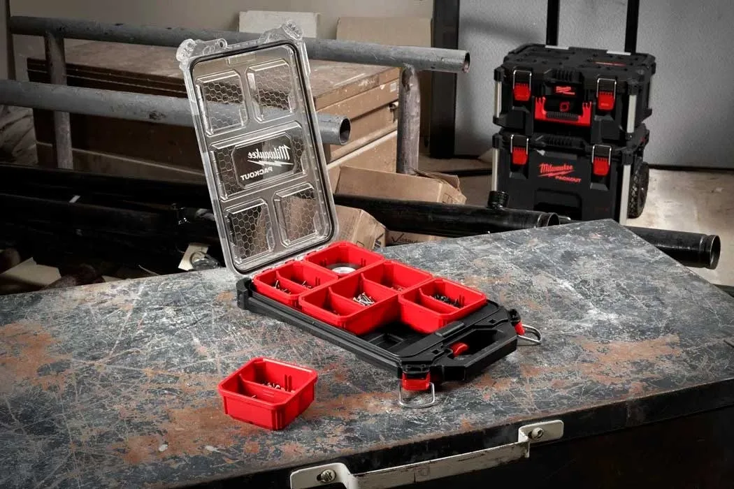 Універсальний органайзер Milwaukee Packout, 5 секцій, 25х38x6.5 см, пластиковий.